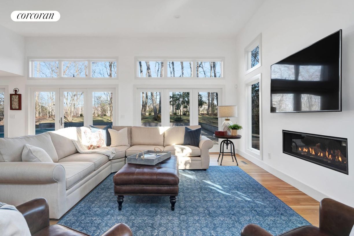 Building Photo - 2855 Deerfield Rd