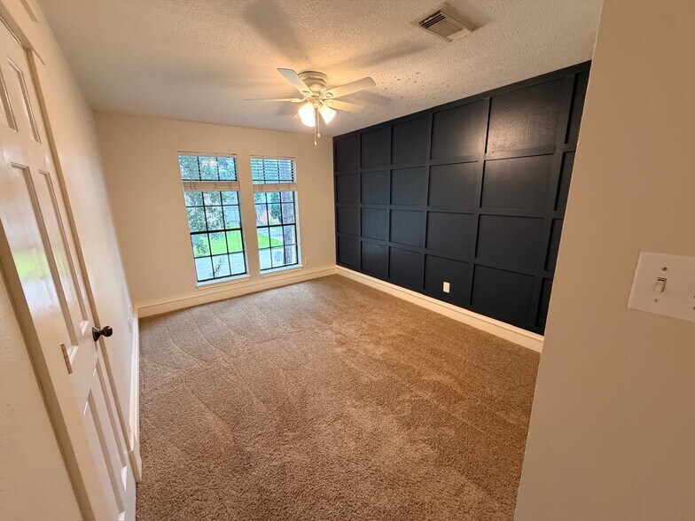 Building Photo - 6035 Spring Creek Grove Ln