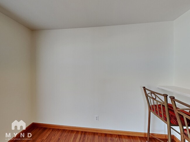 Building Photo - 8042 Laurena Ave