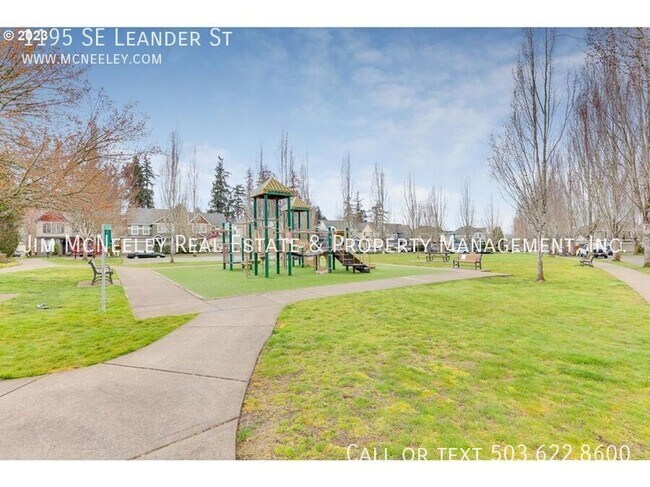 Building Photo - 1195 SE Leander St