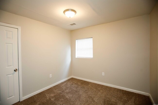 Building Photo - 514 Pollock St