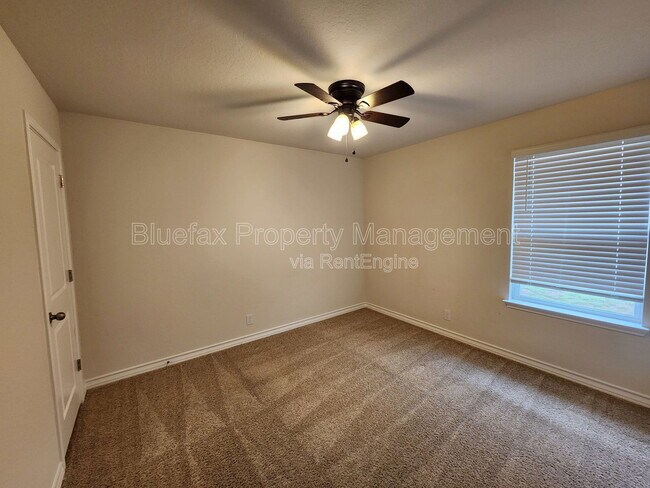 Building Photo - 13229 Needle Grass