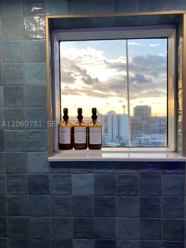 Building Photo - 6767 Collins Ave
