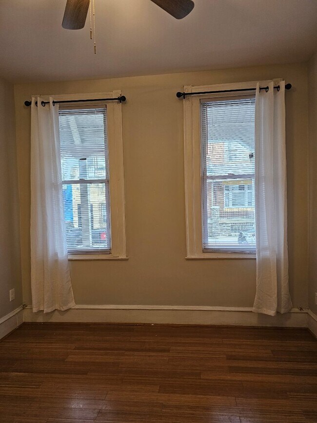 Building Photo - 4252 N 15th St