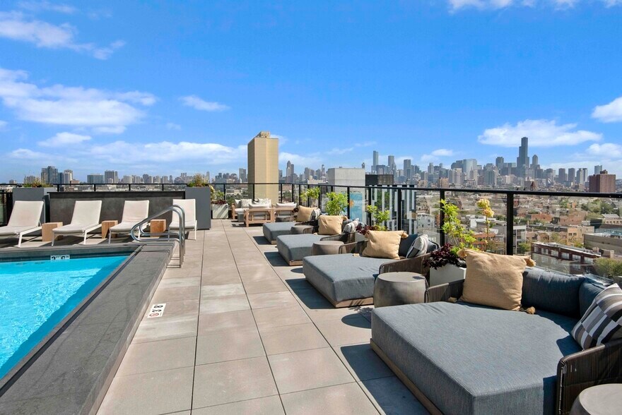 Wicker Park Connection 1640 W Division St Chicago IL 60622