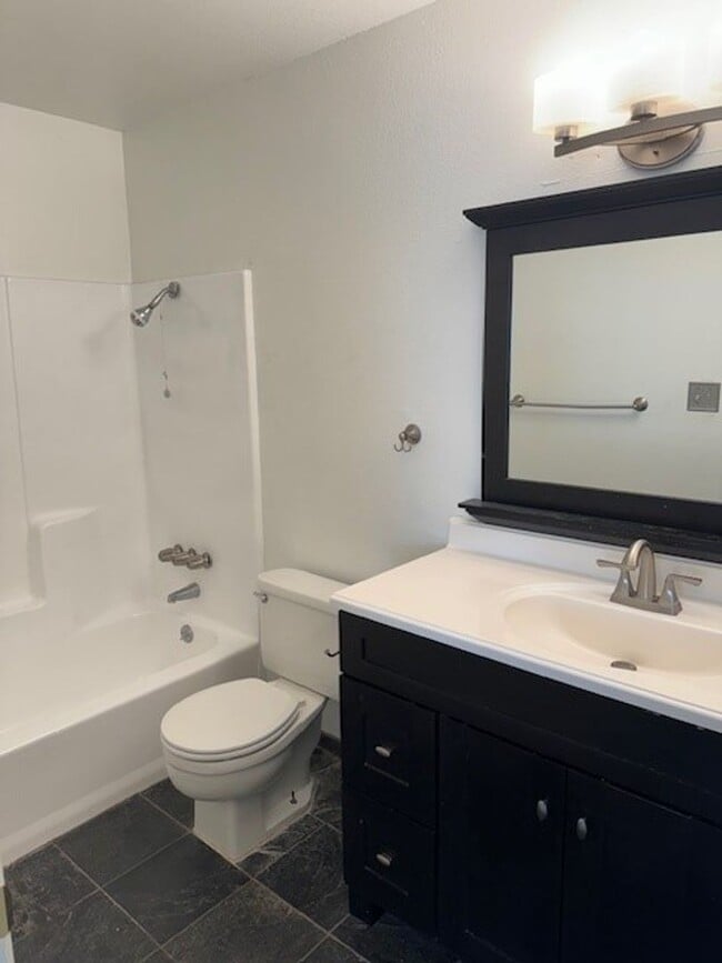 Building Photo - 6104 Chicory Dr