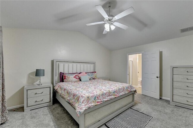 Building Photo - 2602 Pierce Brennen Ct NE