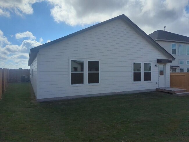 Building Photo - 151 Boulder Rdg Trl