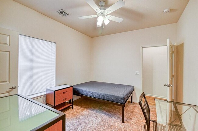 Building Photo - 2200 Classen Blvd