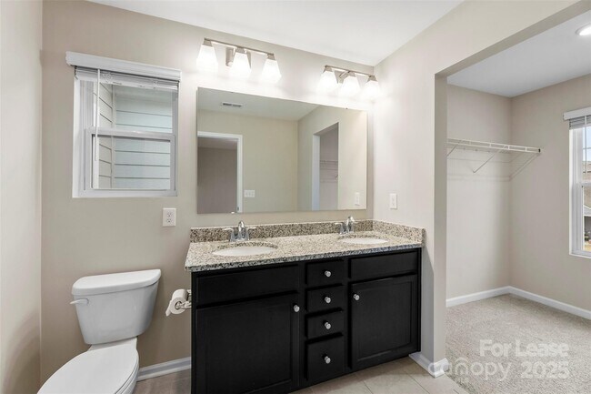 Building Photo - 8562 River Ridge Dr