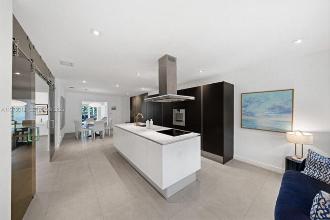 Building Photo - 114 5th Dilido Terrace