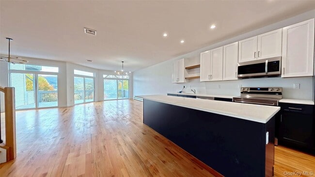 Building Photo - 262 Tamerisk Ln