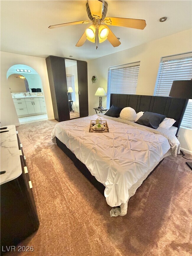 Building Photo - 2200 S Fort Apache Rd