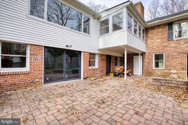 Building Photo - 1674 High Point Ln