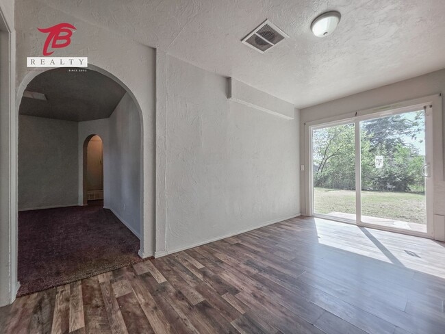 Building Photo - Newly Remodeled Home in SW OKC for Lease