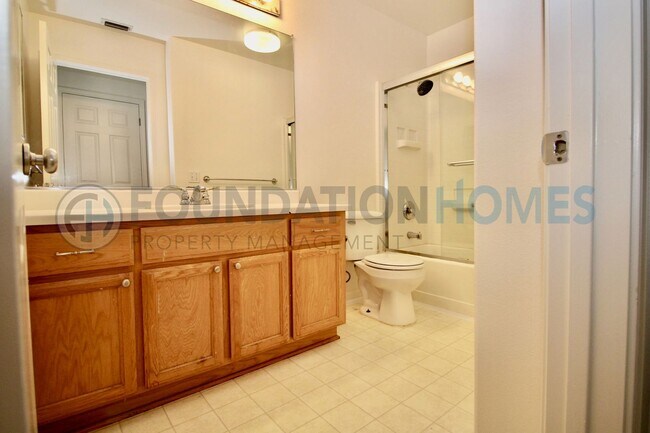 Building Photo - 75 Gann Way