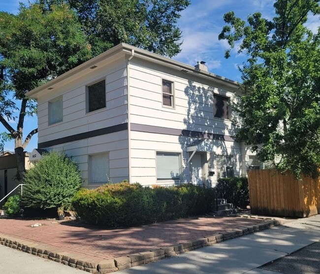 Building Photo - Charming 1 Bedroom, 1 Bath Apartment in Downtown Boise