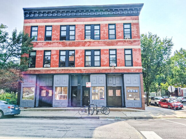 Primary Photo - 1841 S Carpenter St