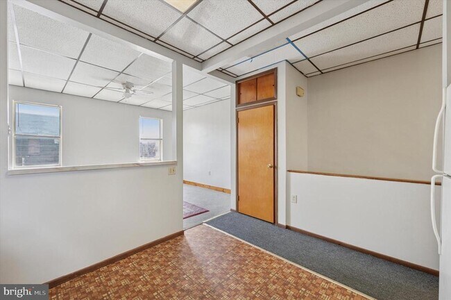 Building Photo - 1639 Wolf St