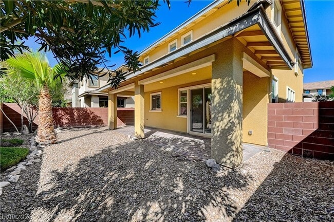 Building Photo - 10679 Country Knoll Way