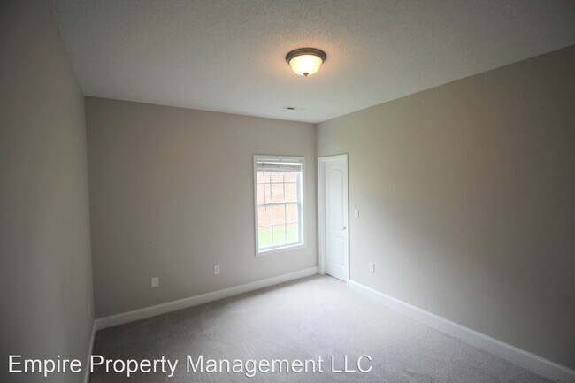 Building Photo - 5013 Patriot Park Dr SE