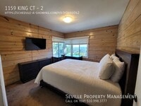 Building Photo - 1159 King Ct