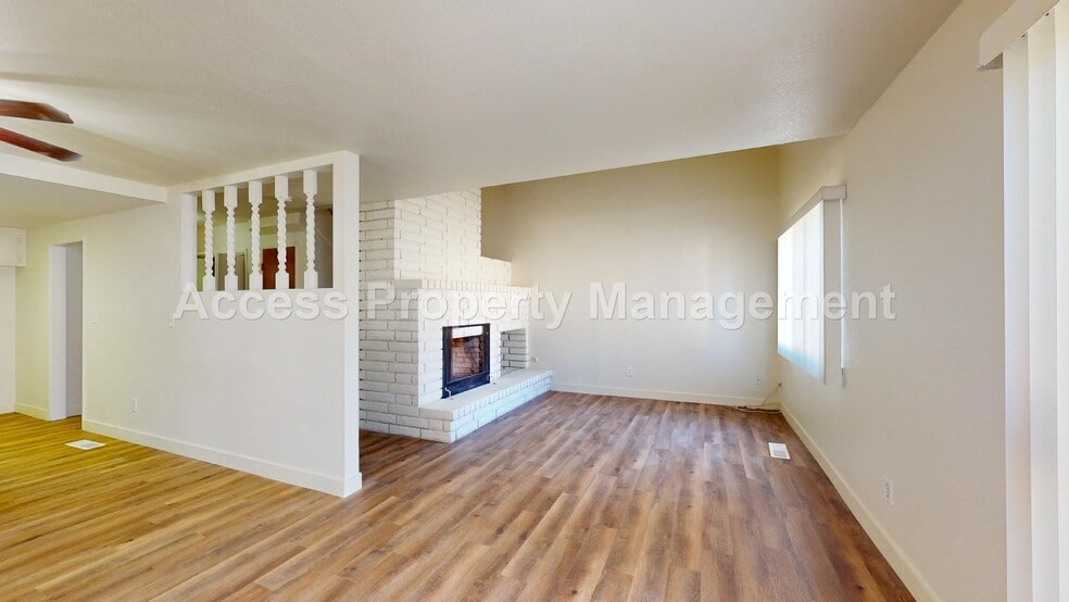 Building Photo - 2735 Fowler Rd