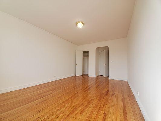 Building Photo - 2 bedroom in Bronx NY 10468