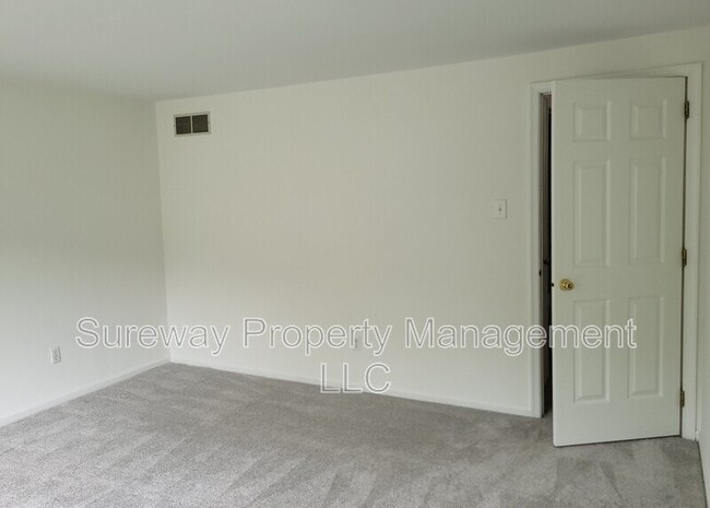 Building Photo - 329 Catch Penny Ln