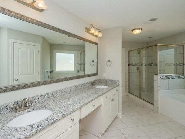 Building Photo - 4547 Willie Daniel Dr