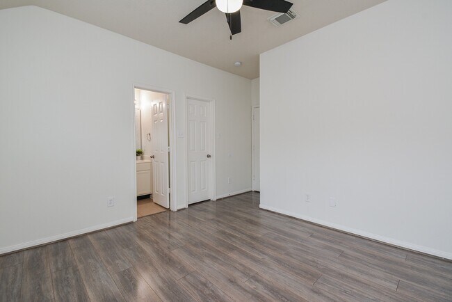 Building Photo - 12718 Boris Cove Trail