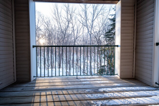 Building Photo - 16520 Tranquility Ct
