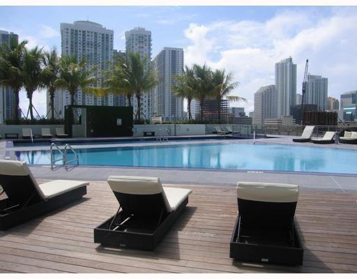 Building Photo - 90 SW 3rd St