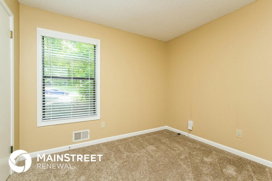 Building Photo - 505 Wood Crest Ct