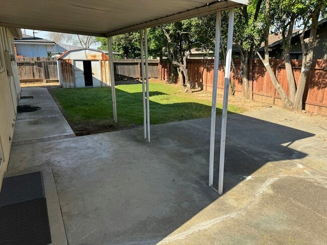 Building Photo - 2361 Thompson Way