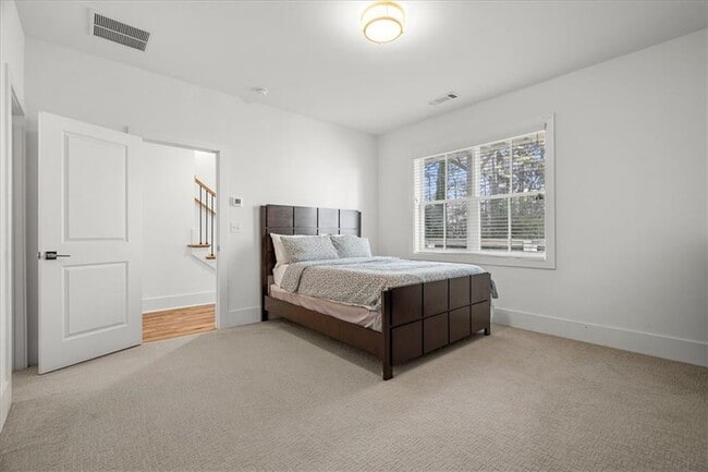 Building Photo - 5862 Westin Rd