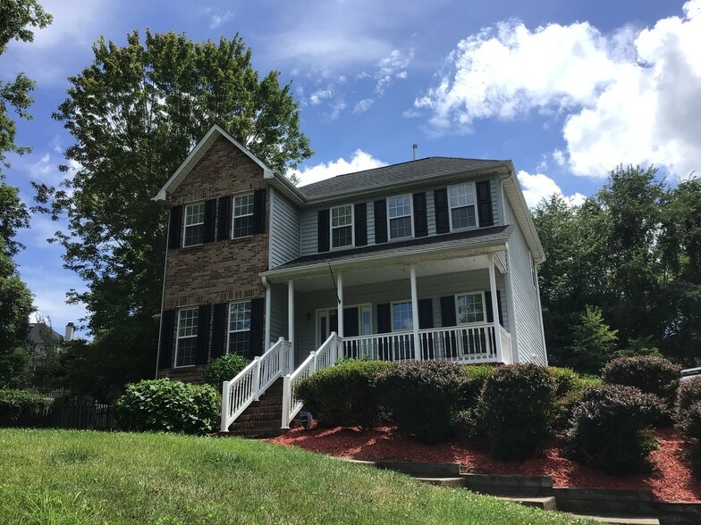 Primary Photo - 4130 Leinbach Dr