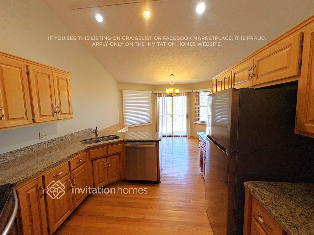 Building Photo - 21020 Floral Bay Dr N