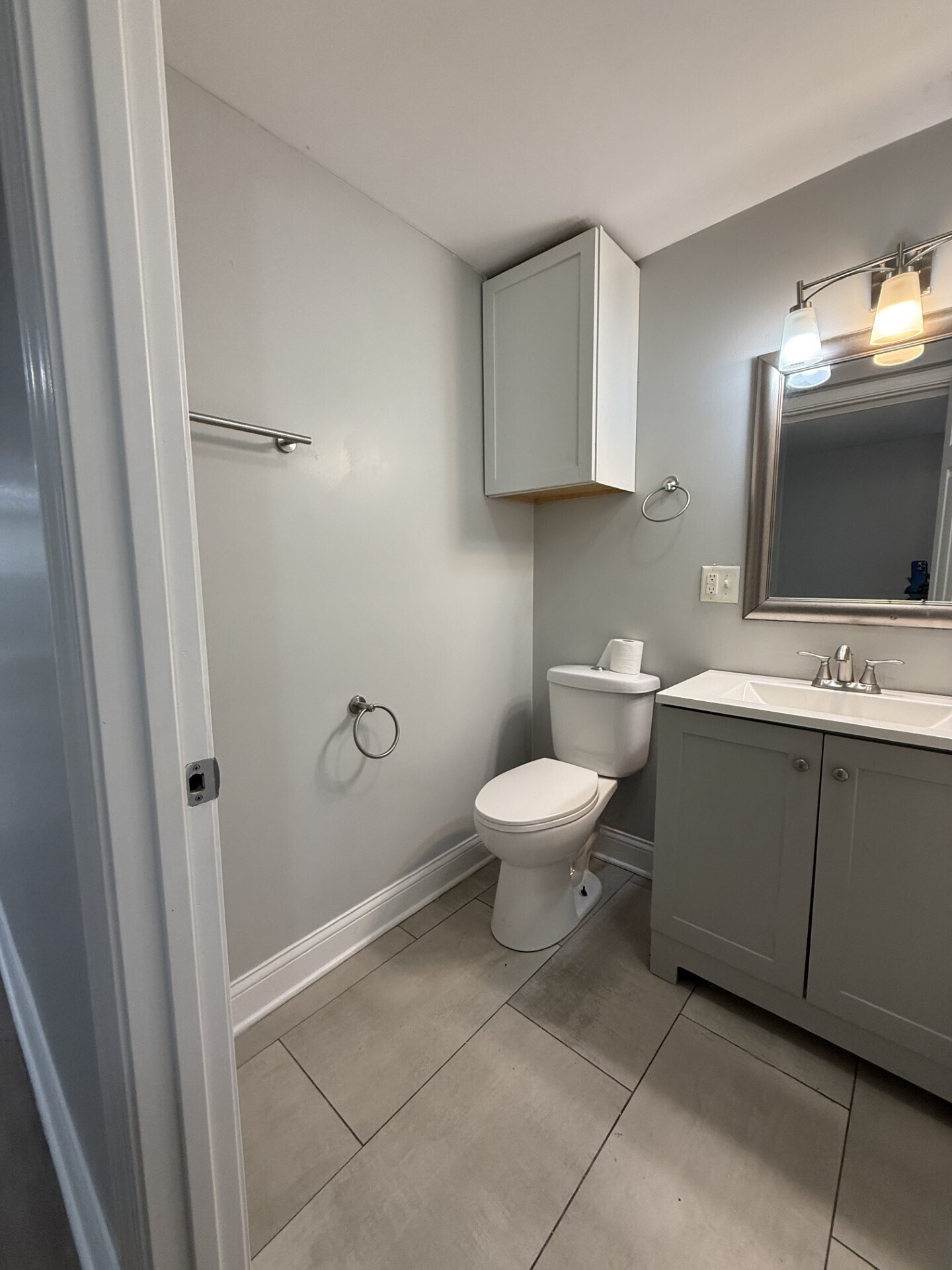 Building Photo - 3840 W Fillmore St