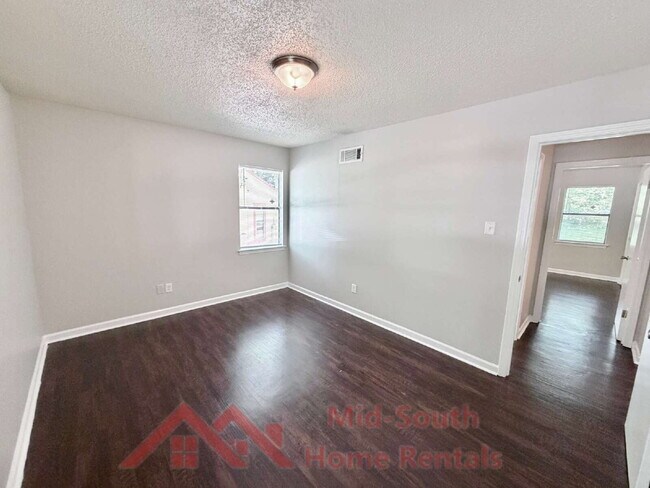 Building Photo - 3754 Rainford Dr