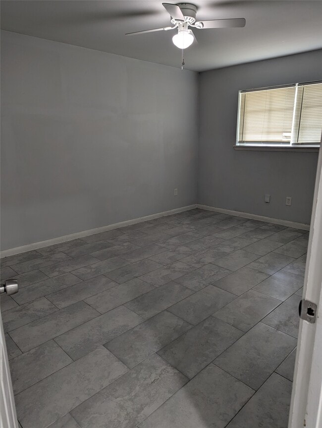 Building Photo - 5737 Alvarado Dr