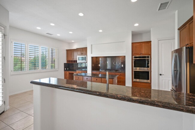 Building Photo - 124 Tesori Dr