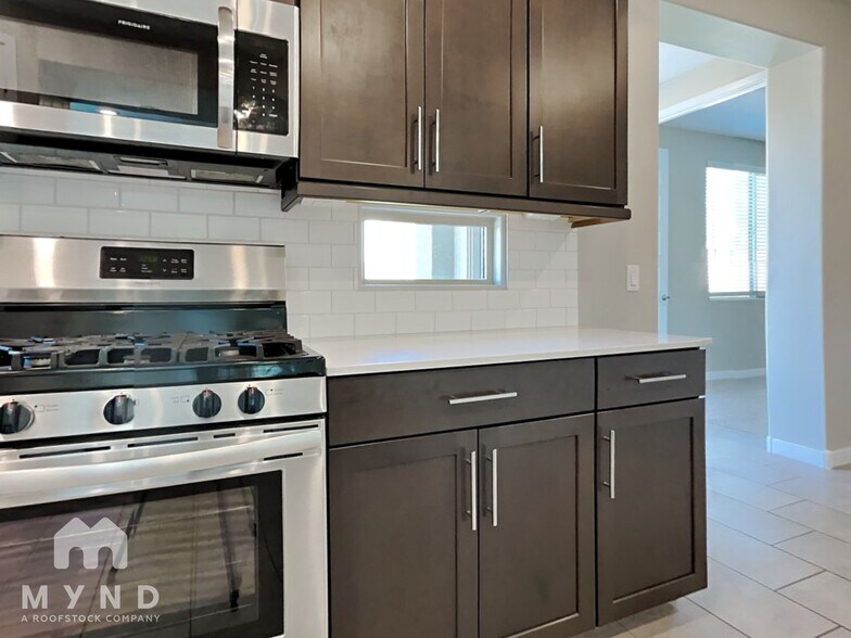 Building Photo - 4118 S 97th Ave