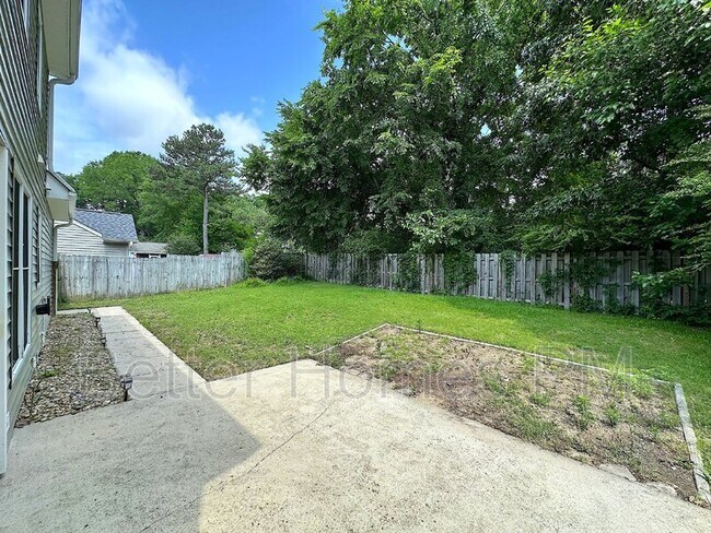 Building Photo - 741 Hanska Way