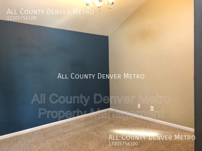 Building Photo - 380 Elati St