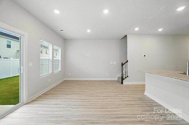 Building Photo - 1741 Braemar Vlg Dr
