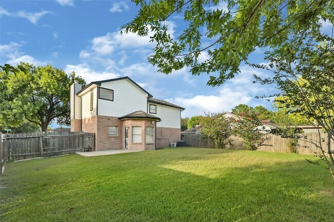 Building Photo - 3479 Rockrill Dr