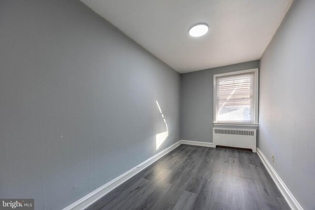 Building Photo - 1150 Devereaux Ave