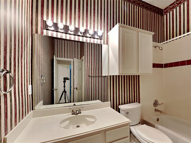 Building Photo - 7804 Aqua Vista Dr