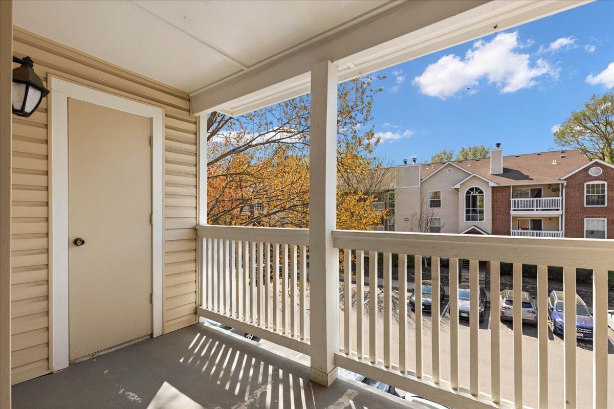 Building Photo - 1524 Lincoln Way